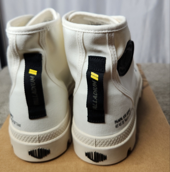 Palladium Pampa Hi HTG Supply Boot in Star White Size 9.5 Men, 11 Women main image 2